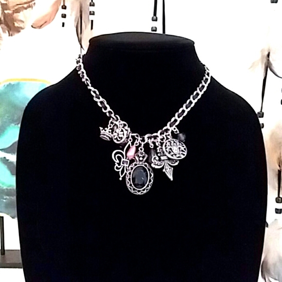 Jewelry - SALE! 3 for$20! Charm Necklace